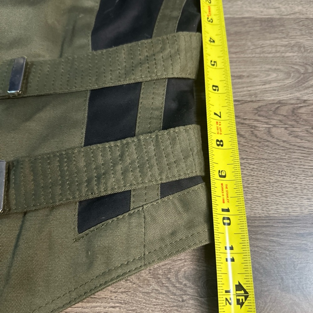 Women's Olive and Black Tactical Vest - Picture 7 of 10